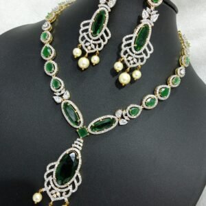 Emerald Sparkle Necklace Set